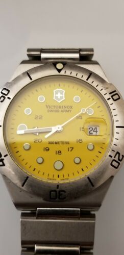 Swiss army outlet watch yellow face