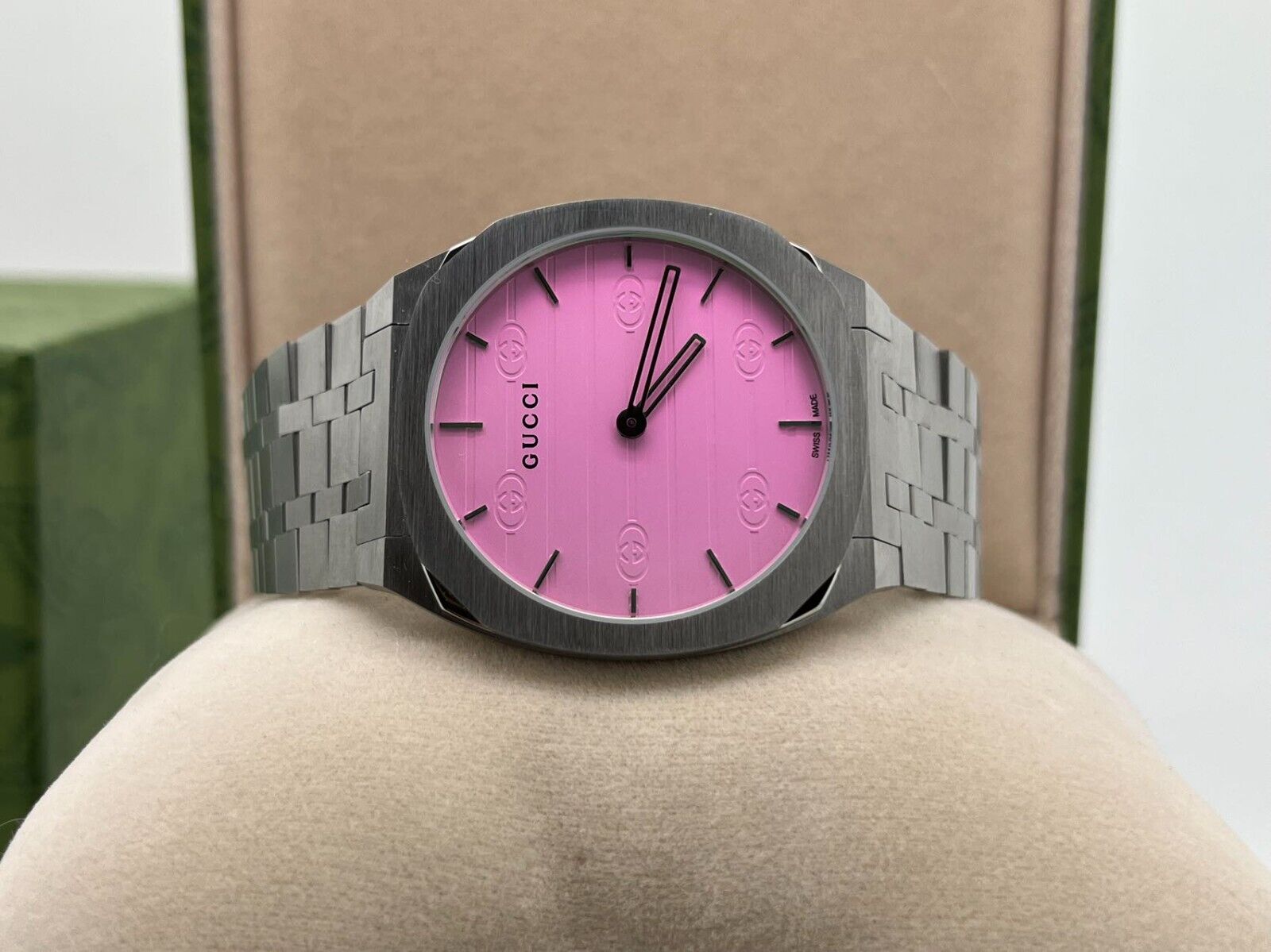 NWT Gucci 25H Pink Dial Stainless Steel Watch 38mm YA163410 Full Se GUCCI 25H Rose 38MM Quartz SS Pink Glass Dial Women main image 2