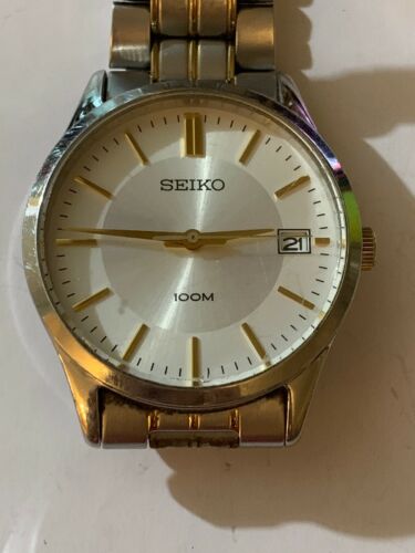 Men s Seiko Two Toned Silver And Gold Tone 100M Date Watch