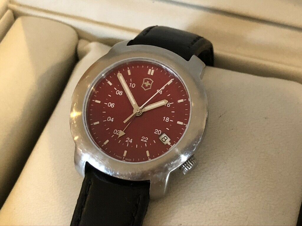 Victorinox Swiss Made GMT Watch w/Date - V7-02 - New