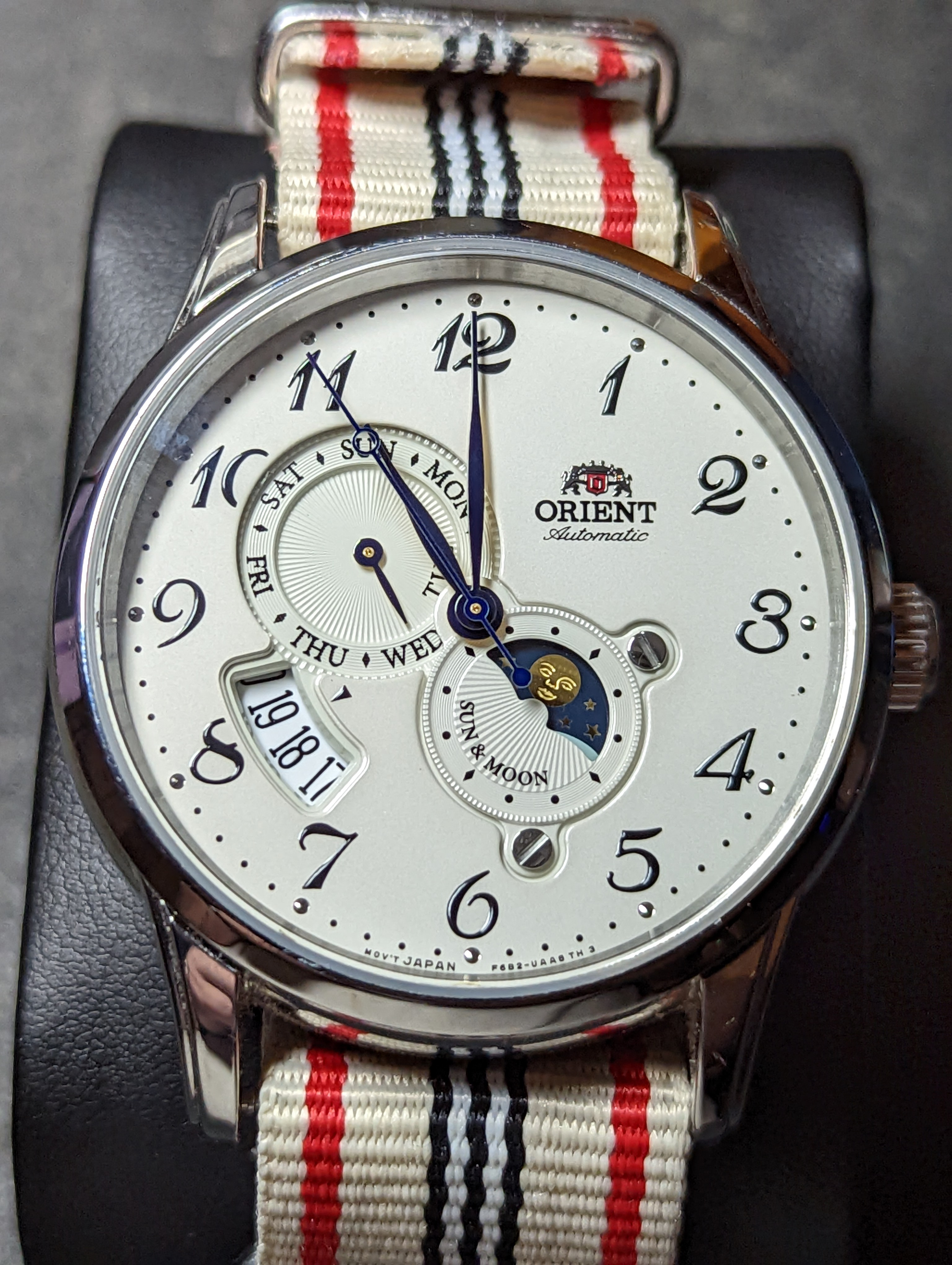 Orient sun and top moon version 4