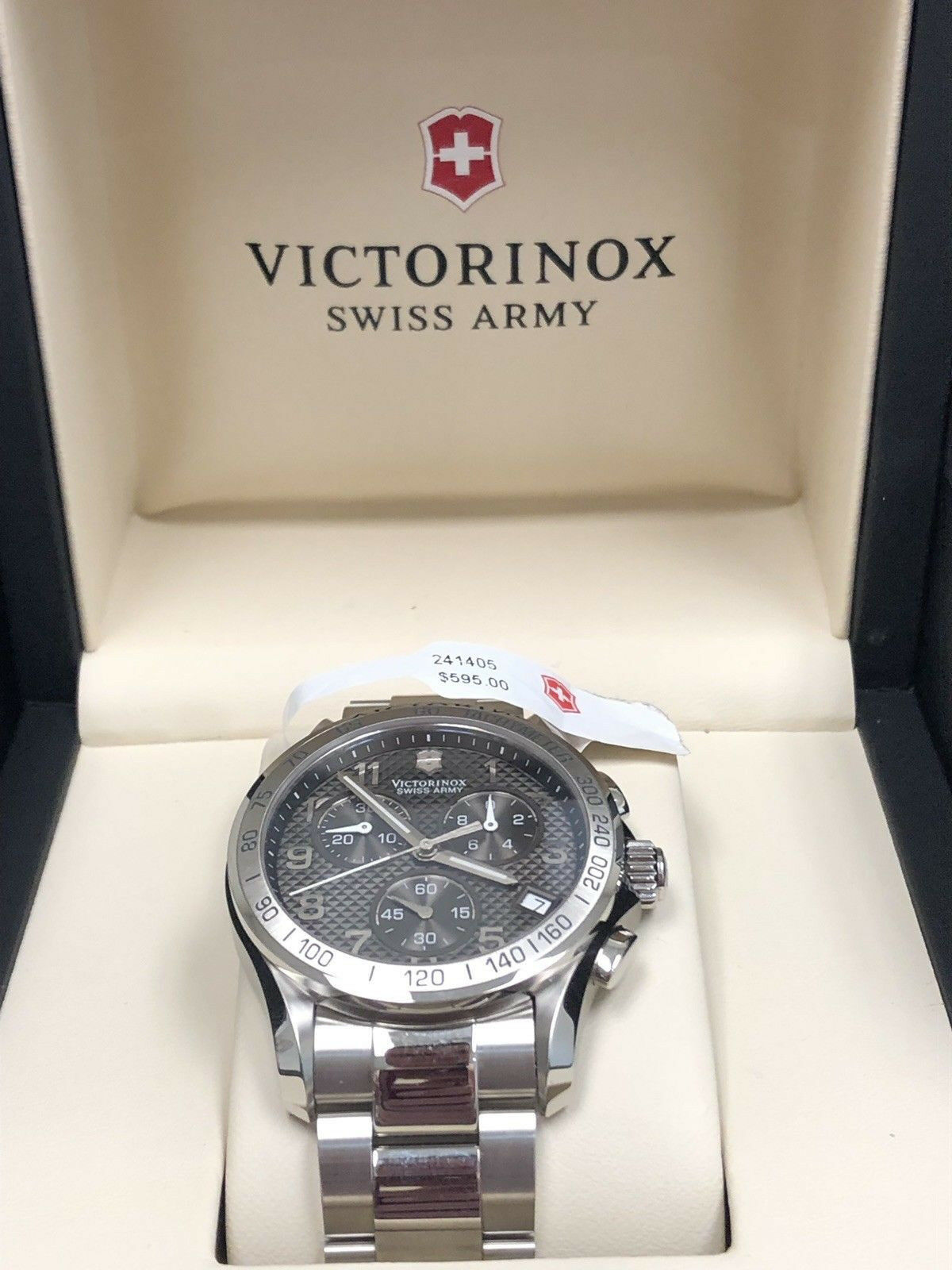 Victorinox 241405 Chrono Classic Men's Watch - NWT - Work or