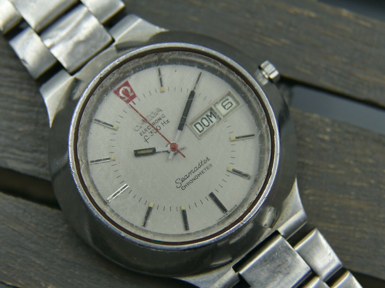 omega electronic f300hz seamaster chronometer