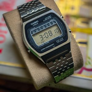 CASIO CHRONOGRAPH DIGITAL 55QS-24 VINTAGE RETRO FRONT BUTTONS