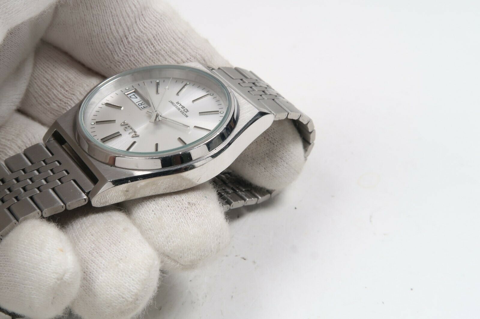 Vintage ALBA SEIKO 7N43-K001 WATER RESISTANT 10 BAR Mens Watch 
