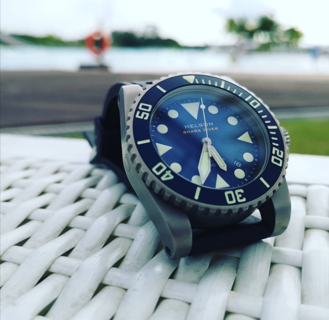 Helson shark cheap diver 45