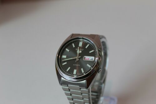 seiko men's snxs79k