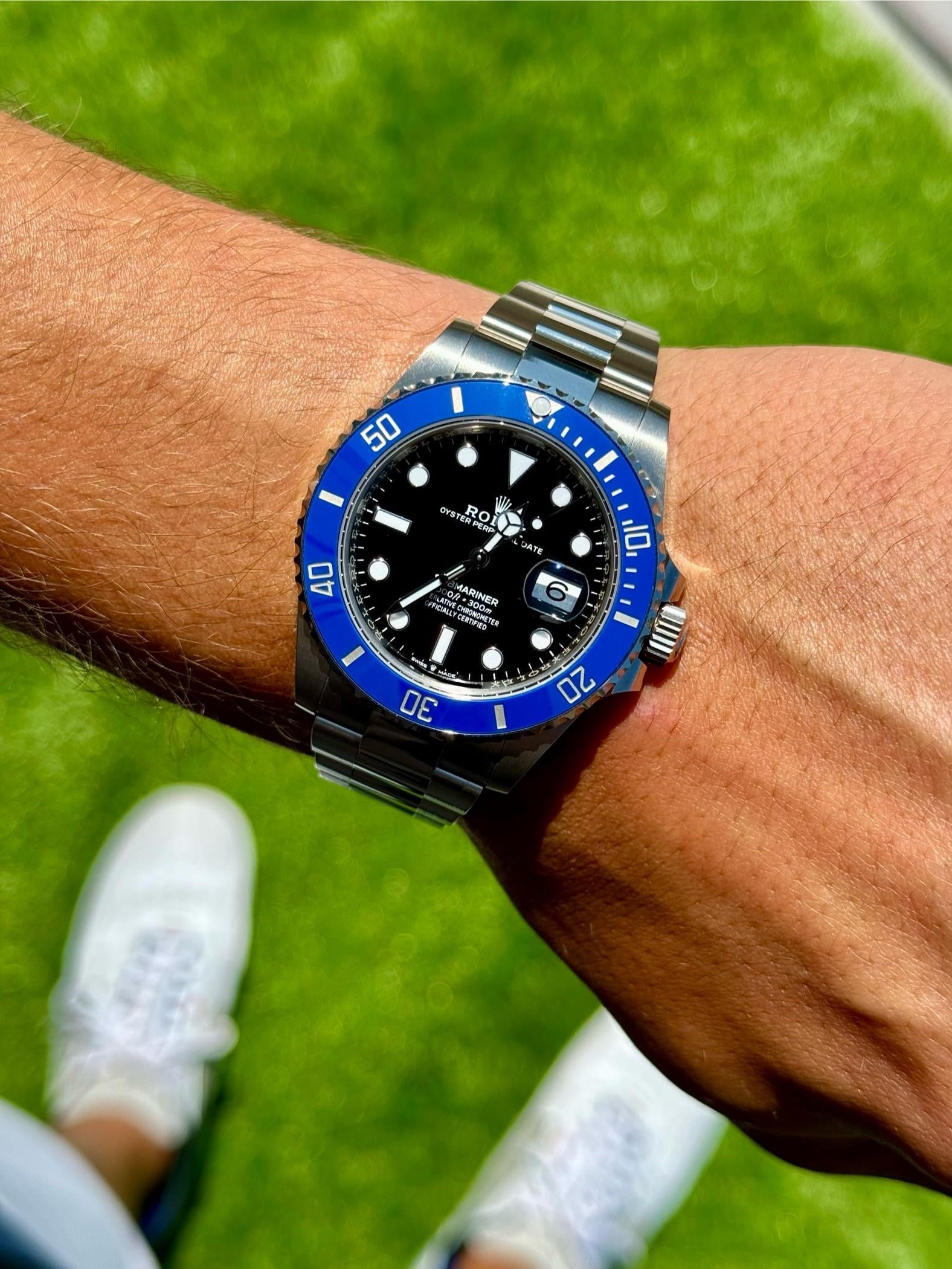 きまぐれブルー WTS] 2021 Rolex Submariner Cookie Monster 41mm Blue Bezel 18K WG