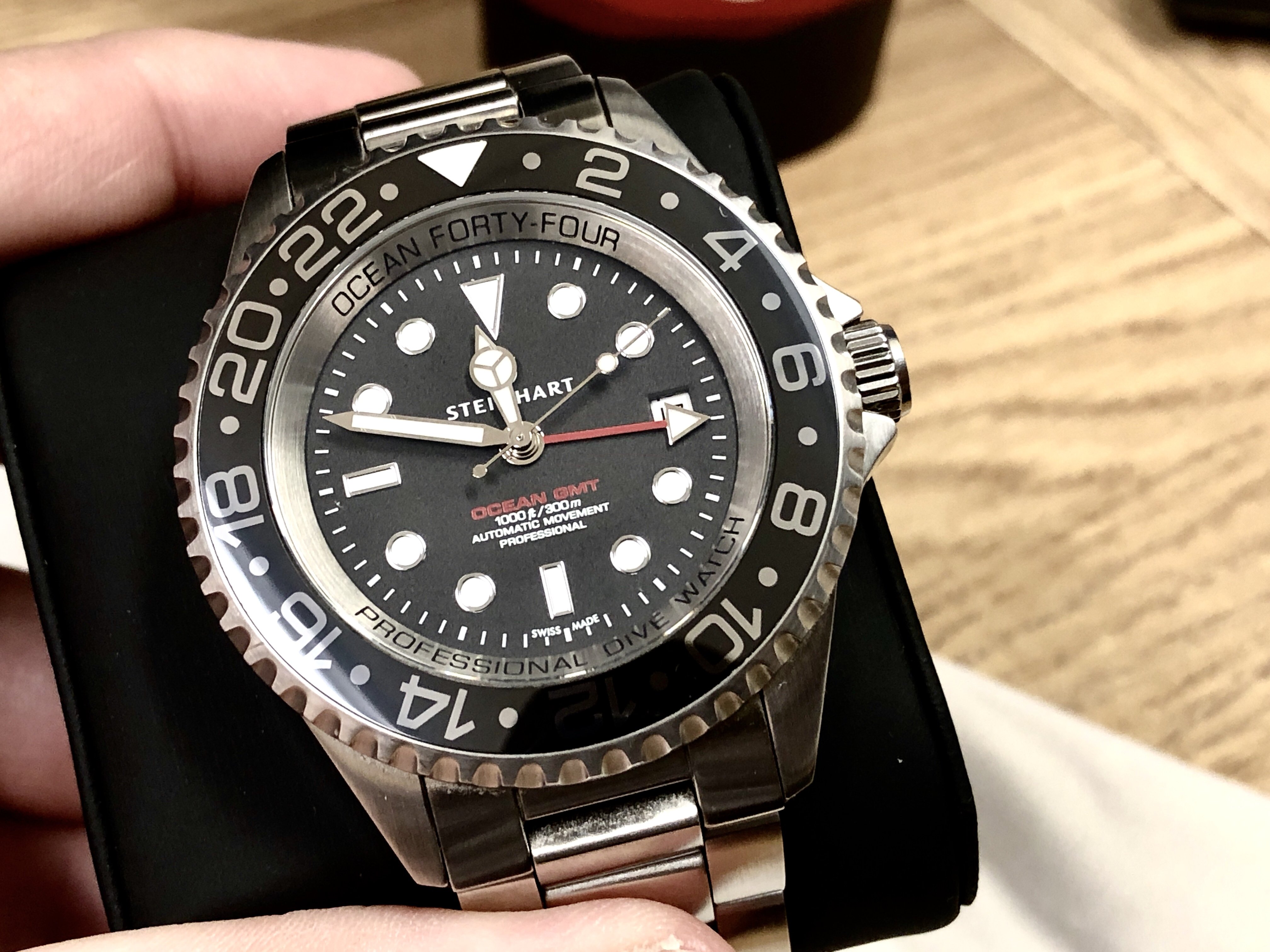 Steinhart ocean 44 gmt best sale black ceramic