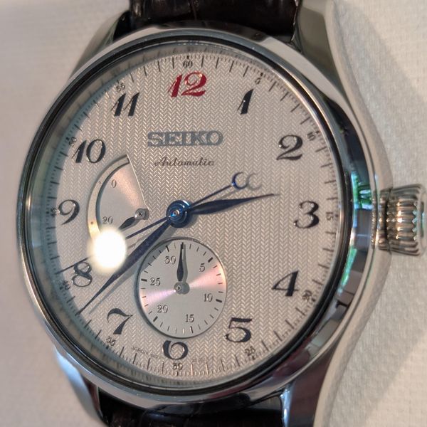 Montre Seiko Presage SARW025 – Automatique, Cadran Blanc, Cuir Marron, 100m étanche