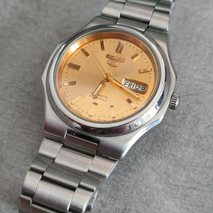 Seiko 5 SNKK52 - Used Like popular New