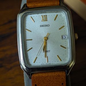 VINTAGE CASIO 35QR-23 GENTS WATCH circa 1977 JAPAN | WatchCharts
