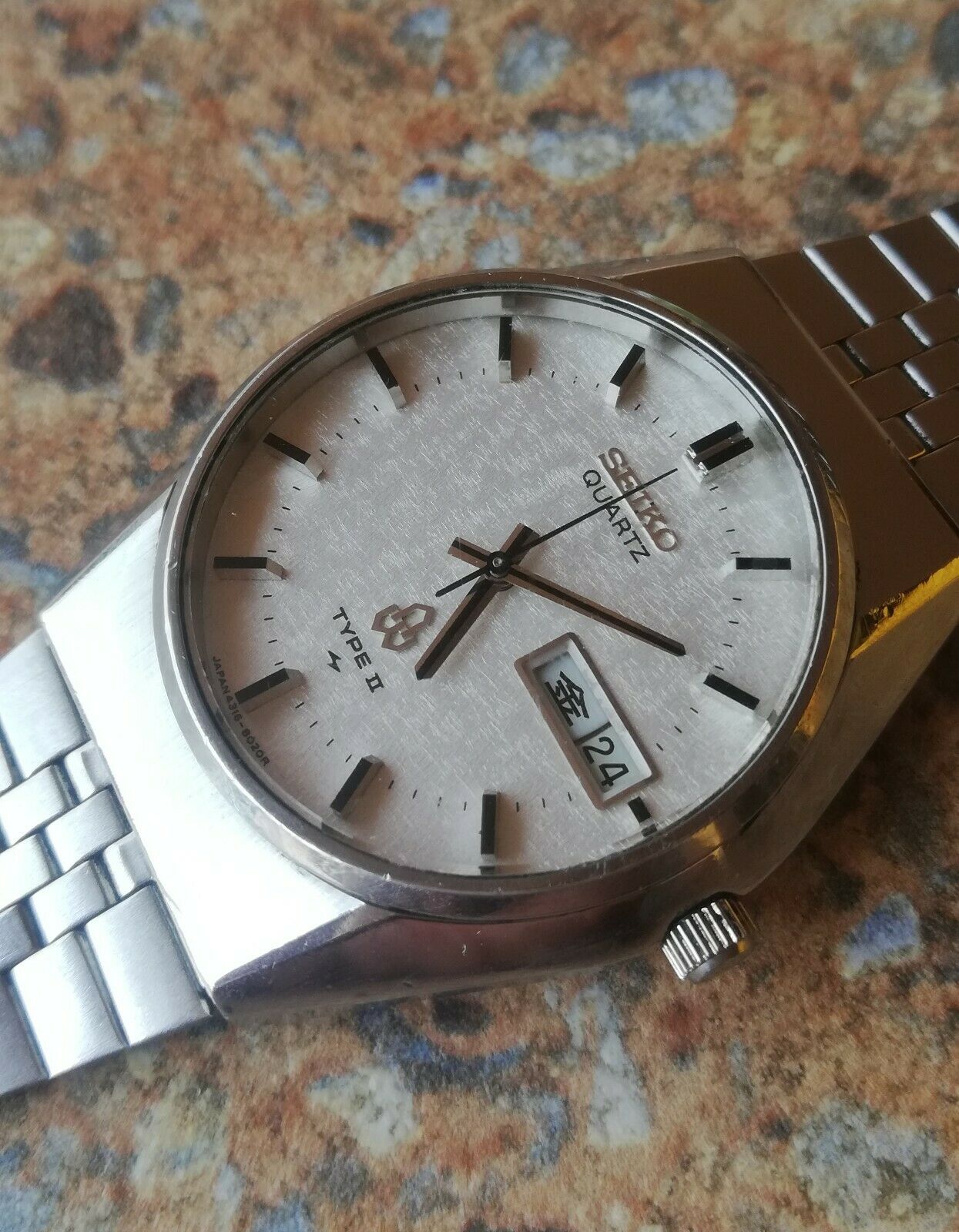 Vintage Seiko Quartz Type II (SQ) JDM 4316 8010 Kanji June 1977