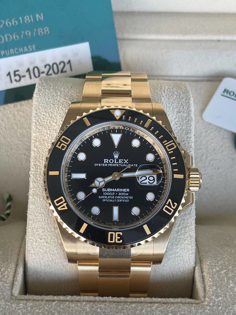 Rolex Submariner 126618LN, Oyster, 18K Yellow Gold, Black Dial 41 mm