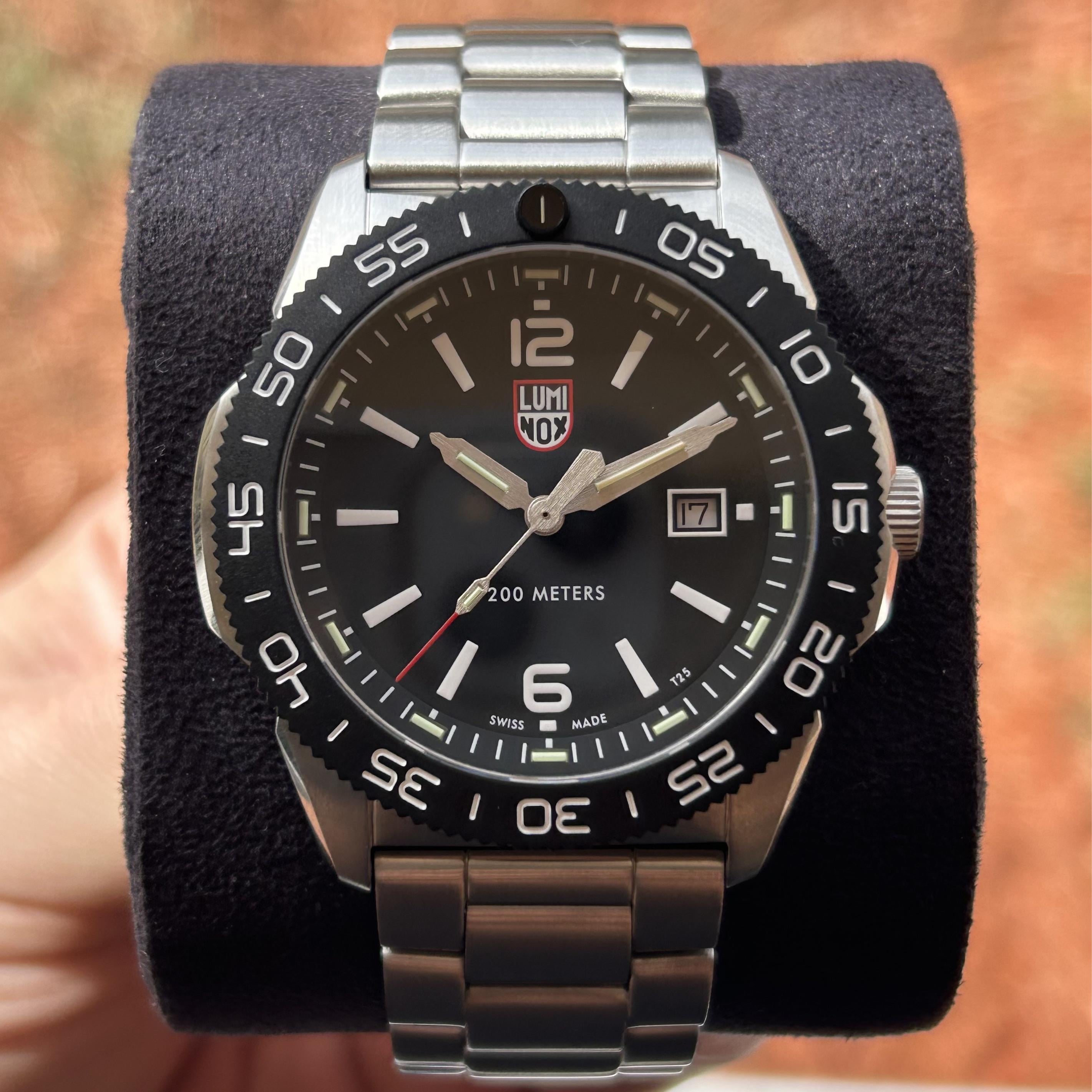 WTS LUMINOX Pacific Diver 44mm XS.3122. Like New 2024 WatchCharts