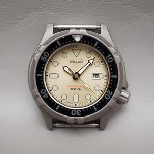 WTS] Vintage 1986 Seiko 2A22-0310 Cream Dial Titanium Professional