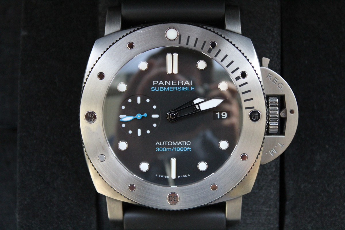 Panerai Luminor Submersible PAM 1305 Titanium 47mm W Box Papers