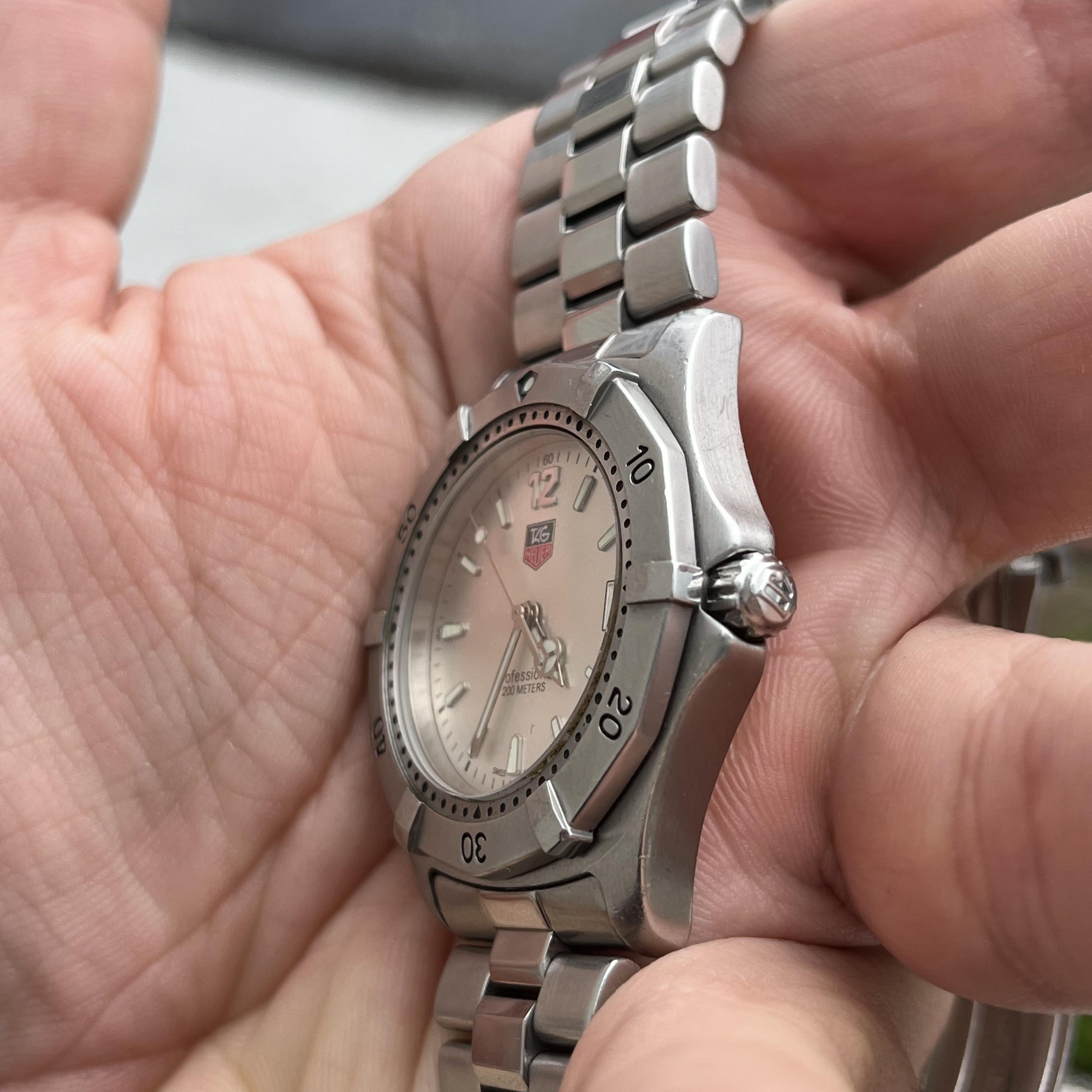 タグホイヤー プロフェッショナル 腕時計 WK1112 TAG Heuer タグ 中古 