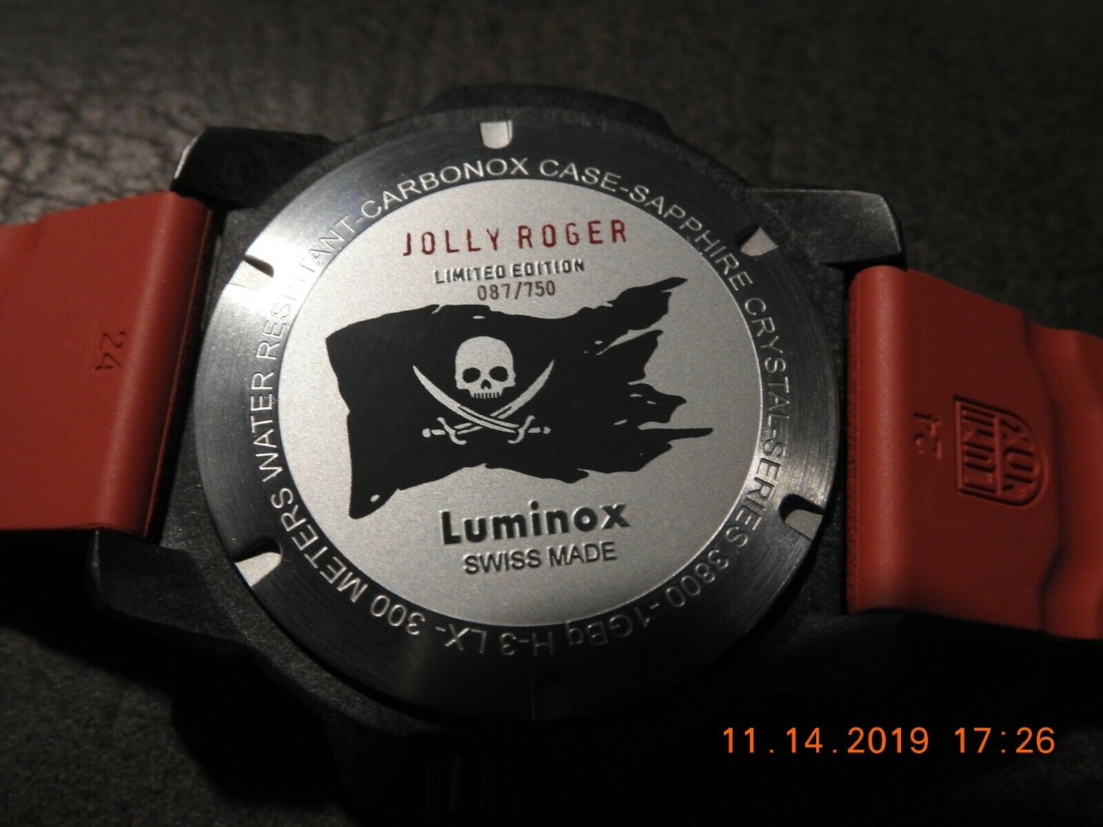 Luminox cheap jolly roger