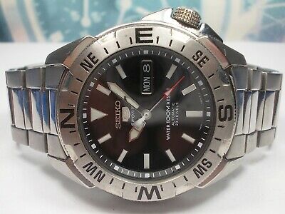 SEIKO 5 SPORTS COMPASS DAY DATE AUTOMATIC MENS WATCH 7S36 02P0