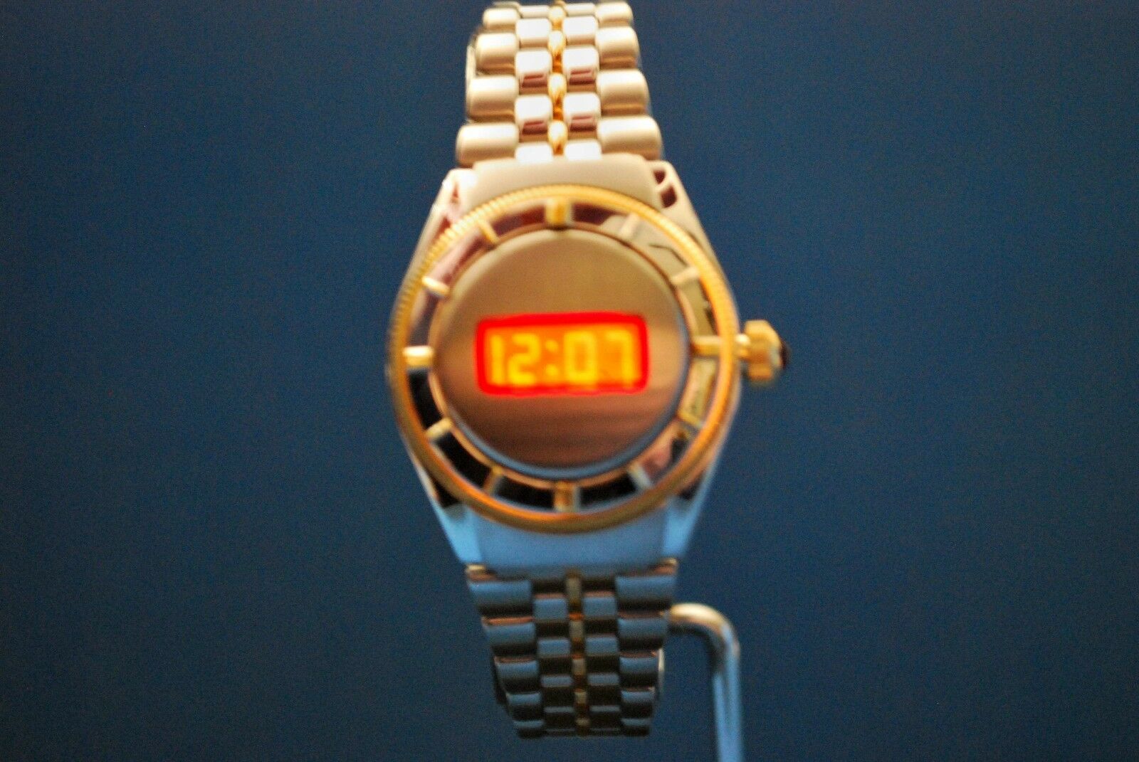 VINTAGE SEIKO LED L600-4010. LE VENT. BY MINAKO YOKOMORI. V.V.RARE