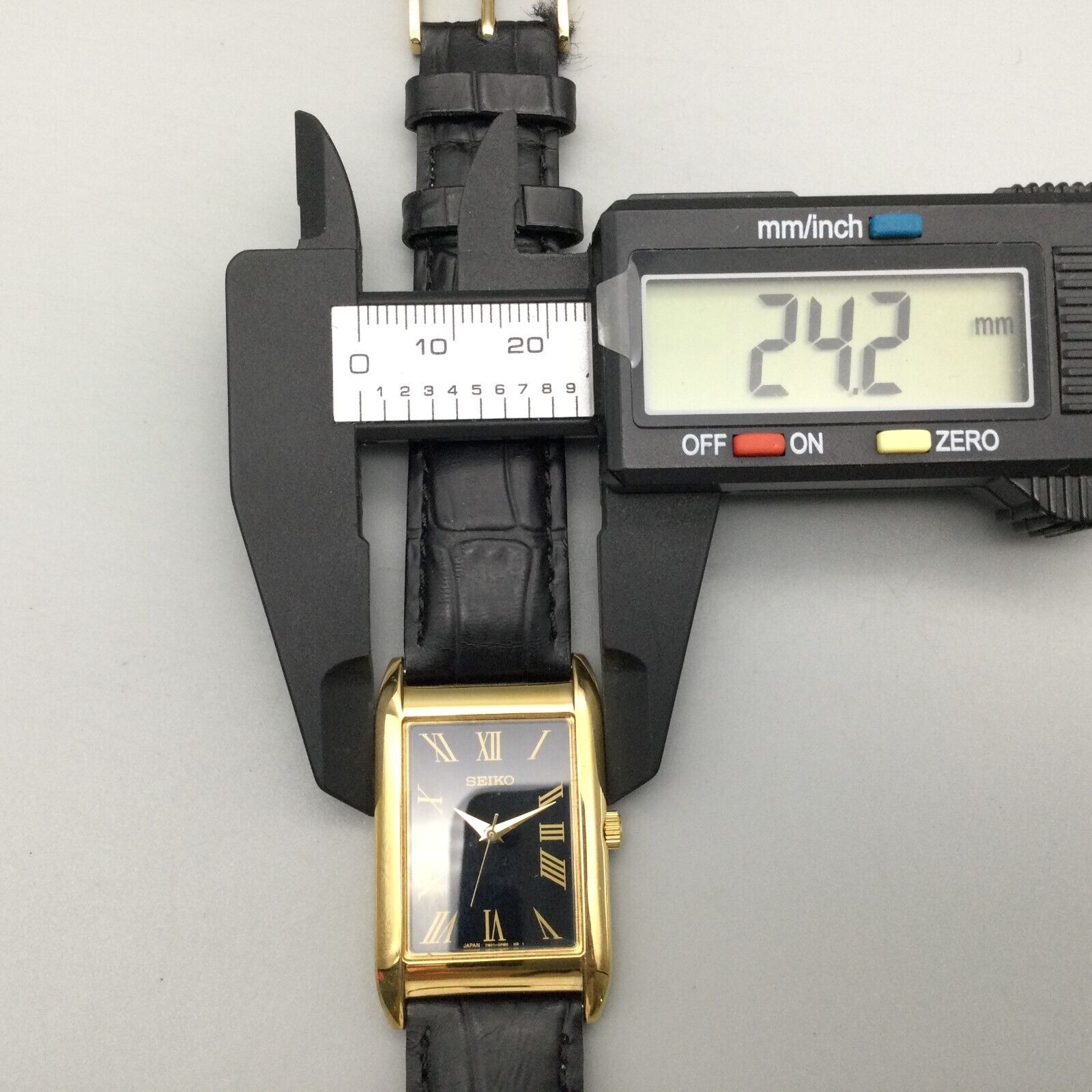 Seiko Tank Watch Men Gold Tone 7N01-0BM0 24mm Leather Band New 