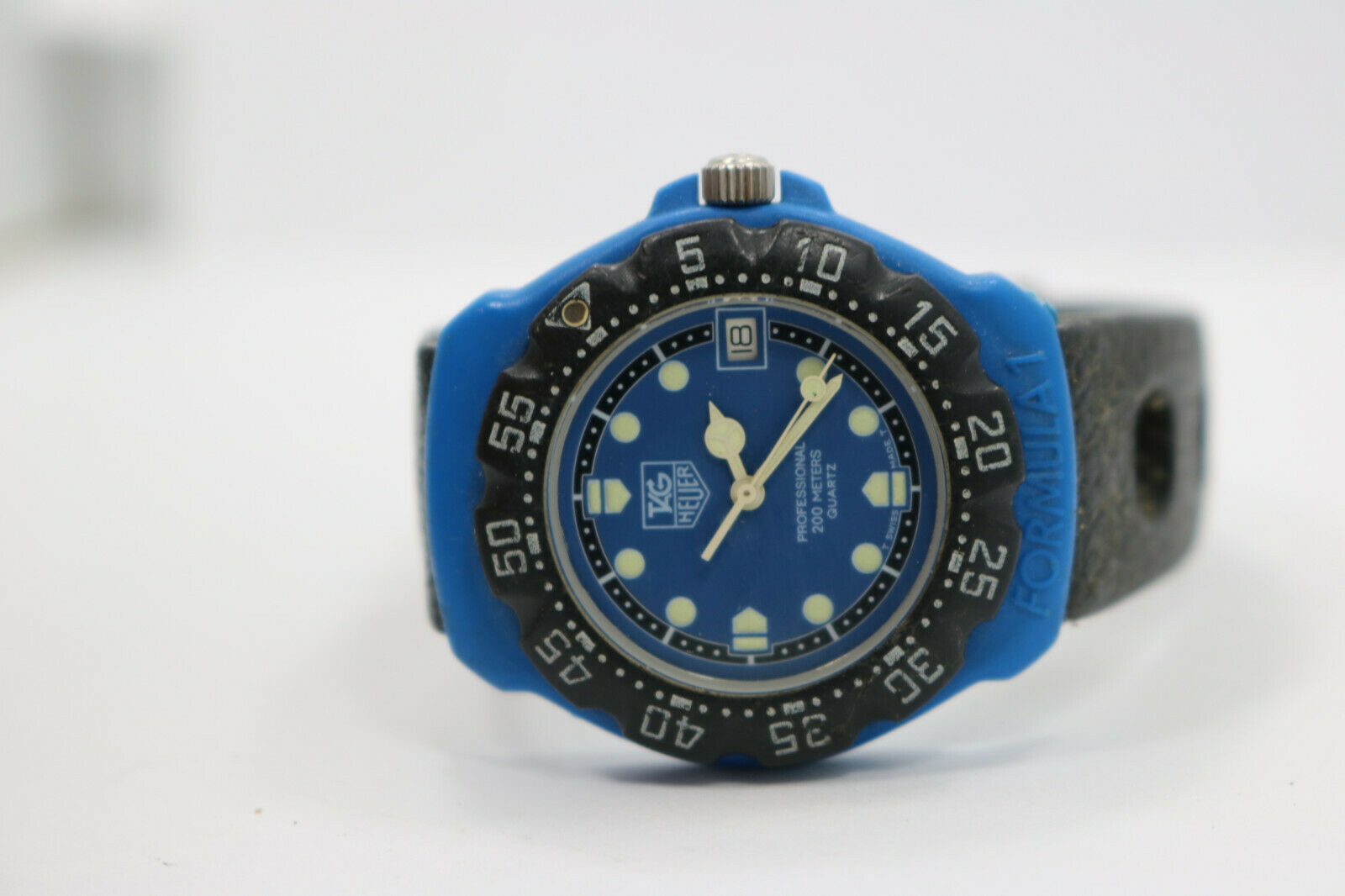 TAG HEUER FORMULA 1 381.513 1 BLACK BEZEL BLUE WATCH NEW BATTERY