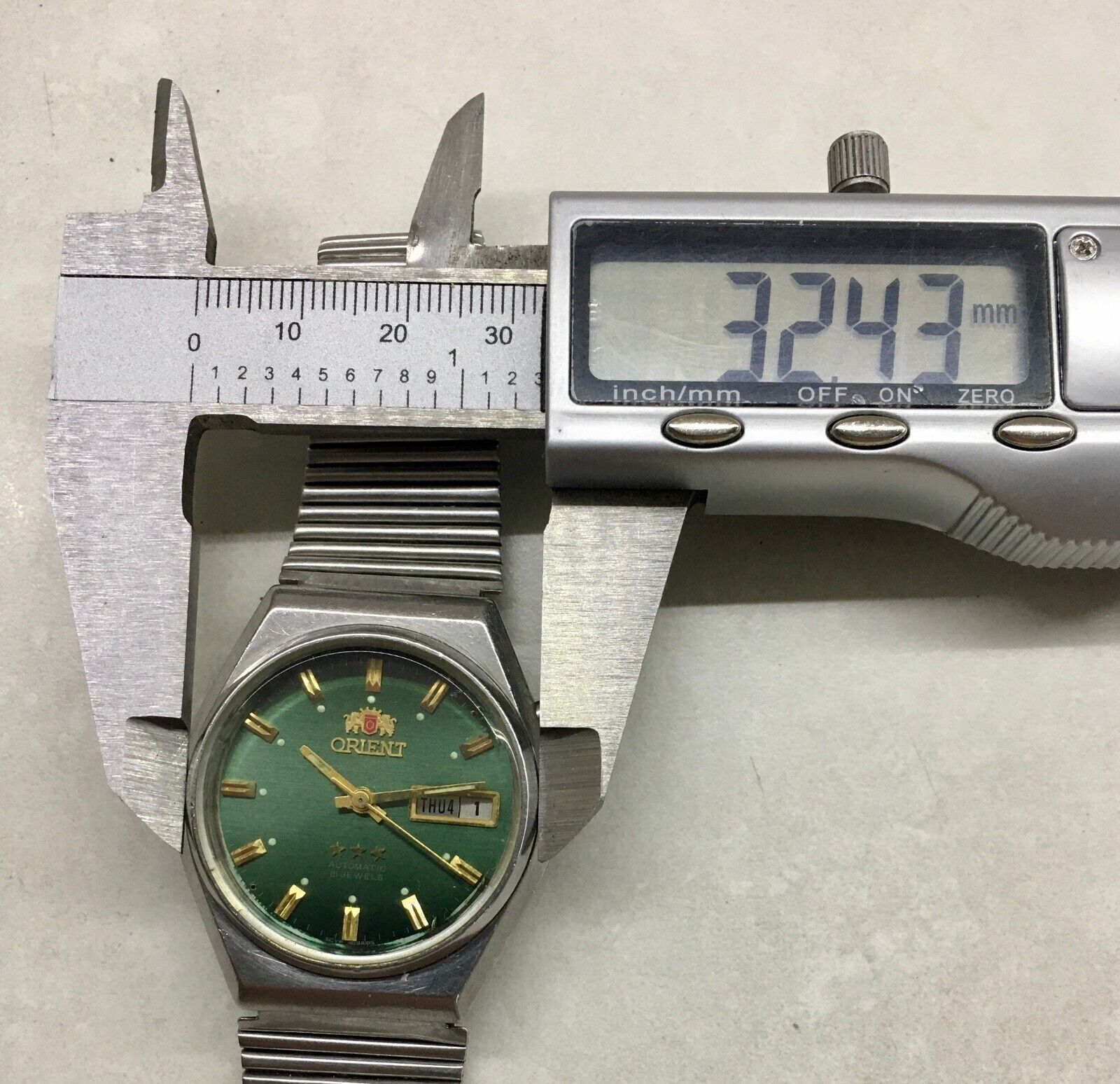 Vintage AUTOMATIC Wristwatch Orient 3 STARS 46943 21 Jewels 1990