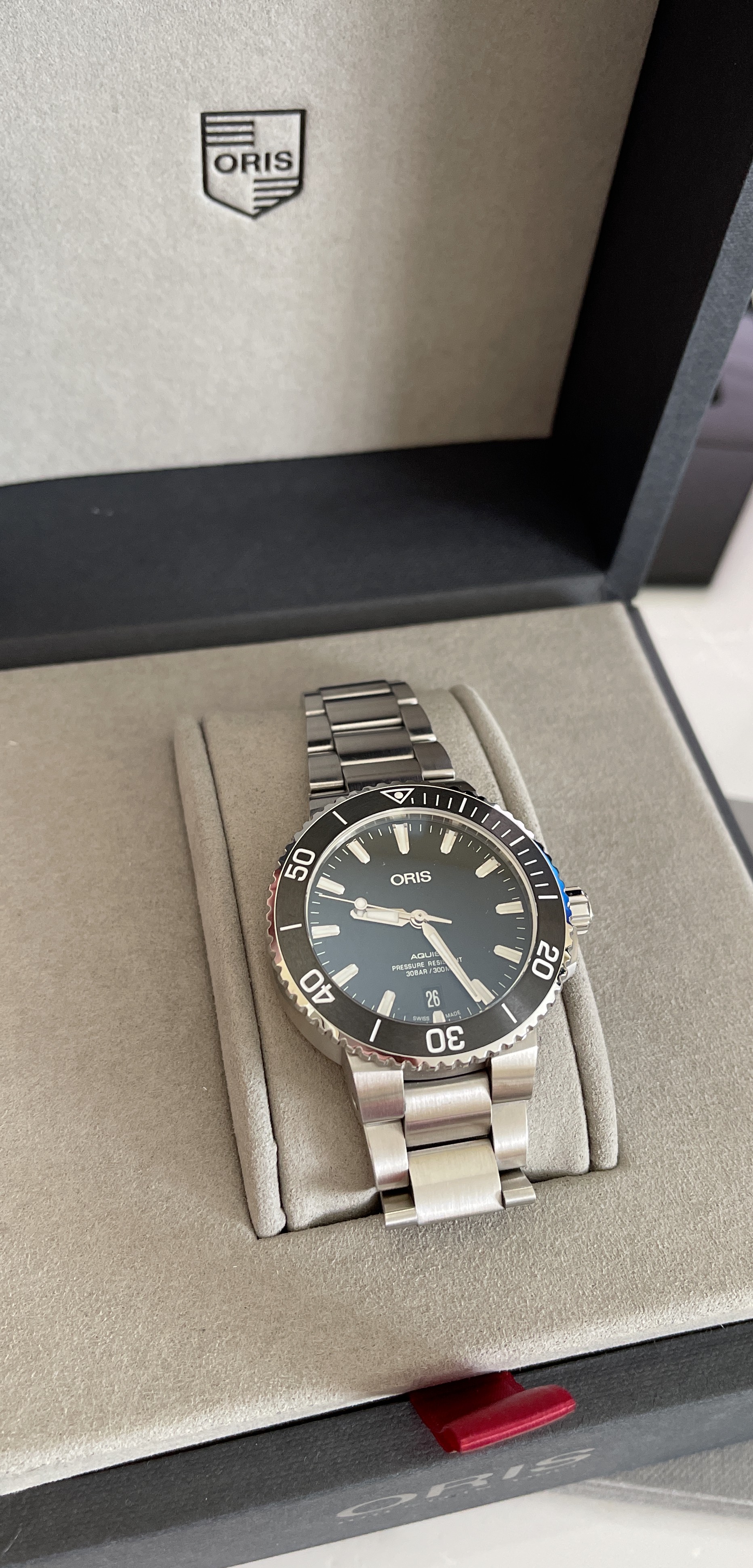 Oris Aquis Date 73377324124