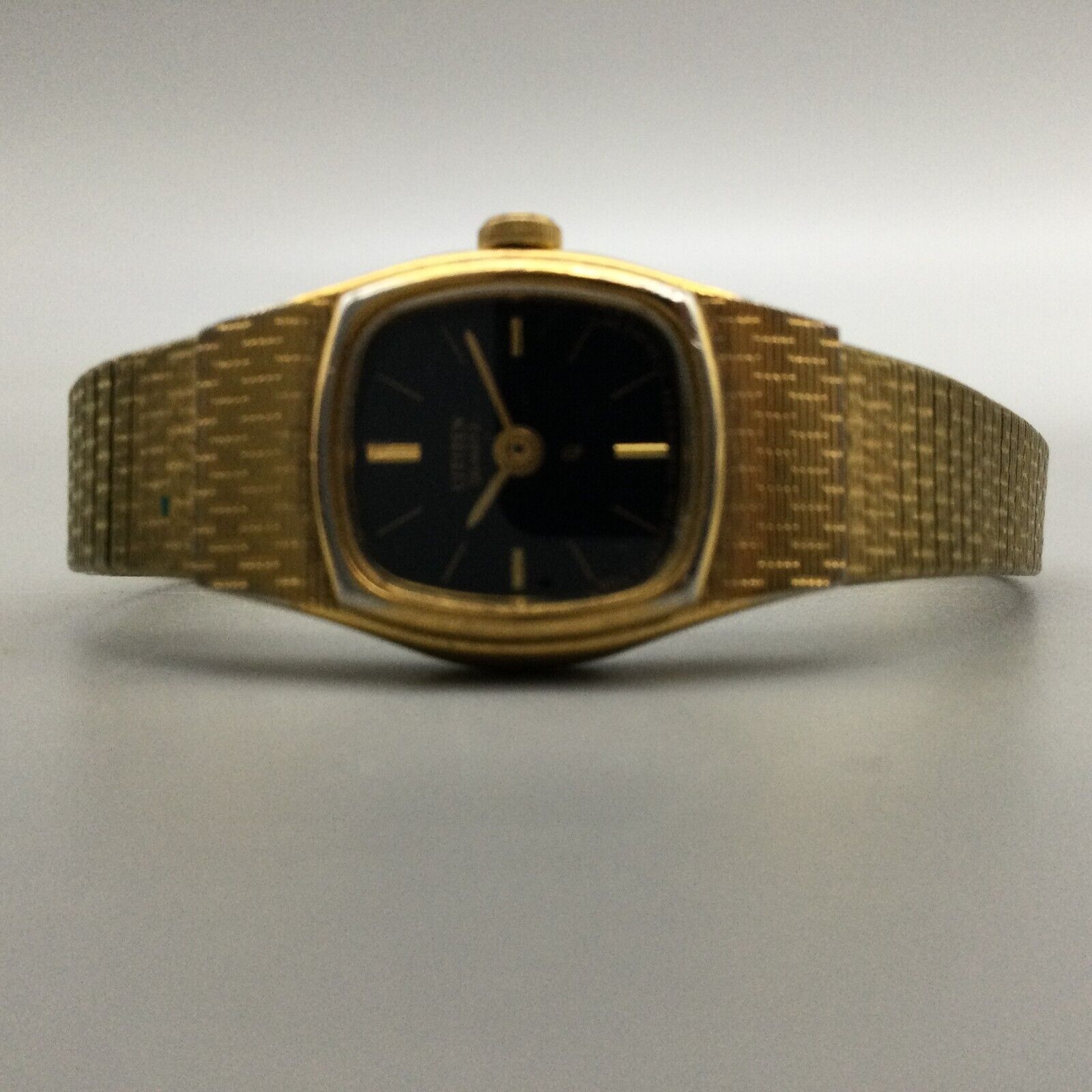 Citizen Seven Vintage Ladies Quartz Watch 3220-899849. Working Condtion Citizen Seven Vintage Ladies Quartz Watch 4-833554 S Tested  main image 4