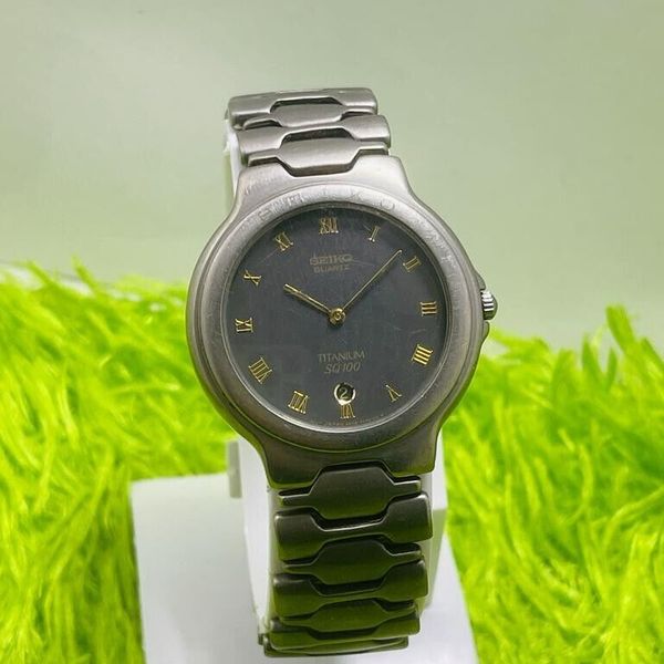 Seiko Titanium SQ 100 5E28-F040 [A0] Ultra Lightweight Men's