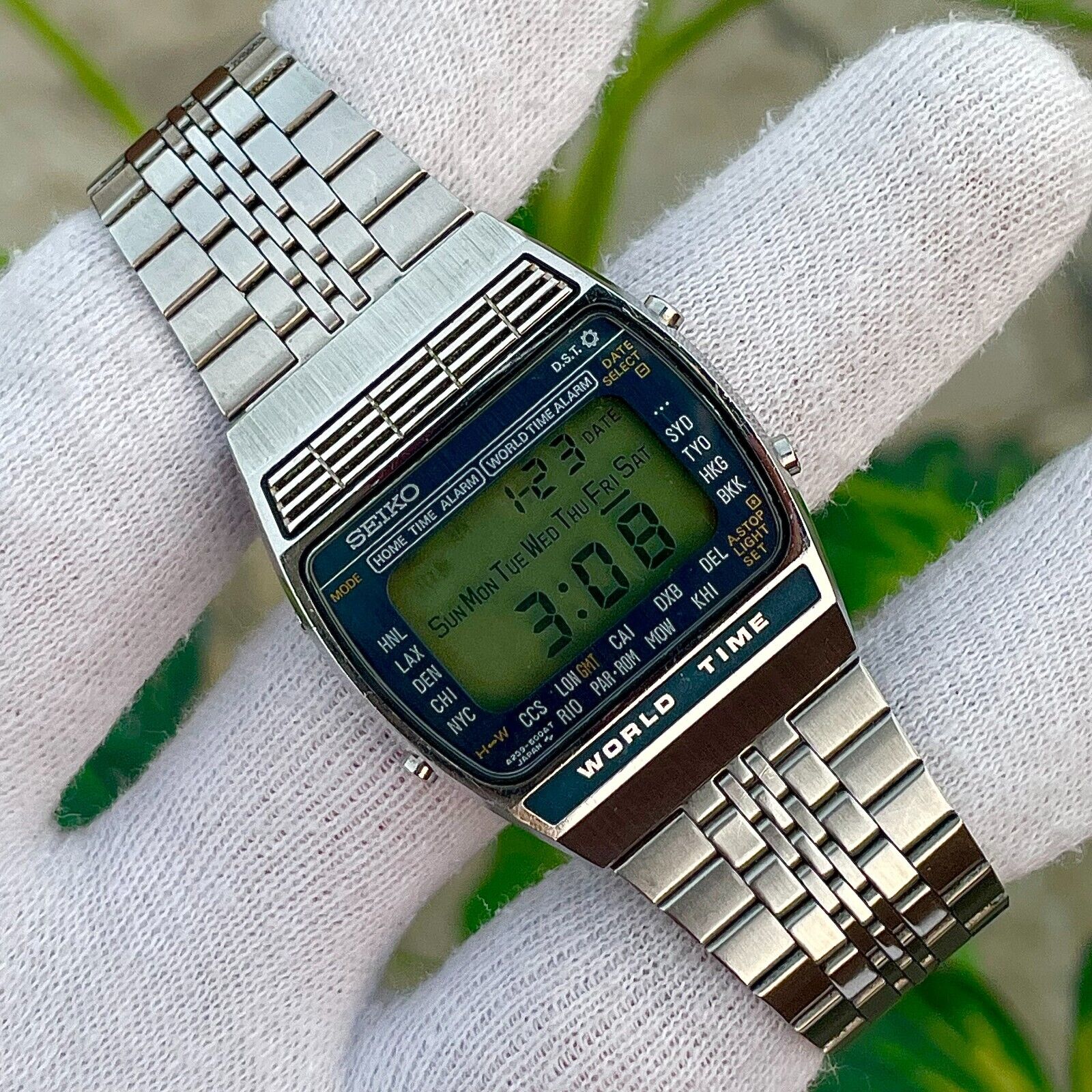 Vintage Seiko WorldTime Digital World Map LCD Men's Watch A239