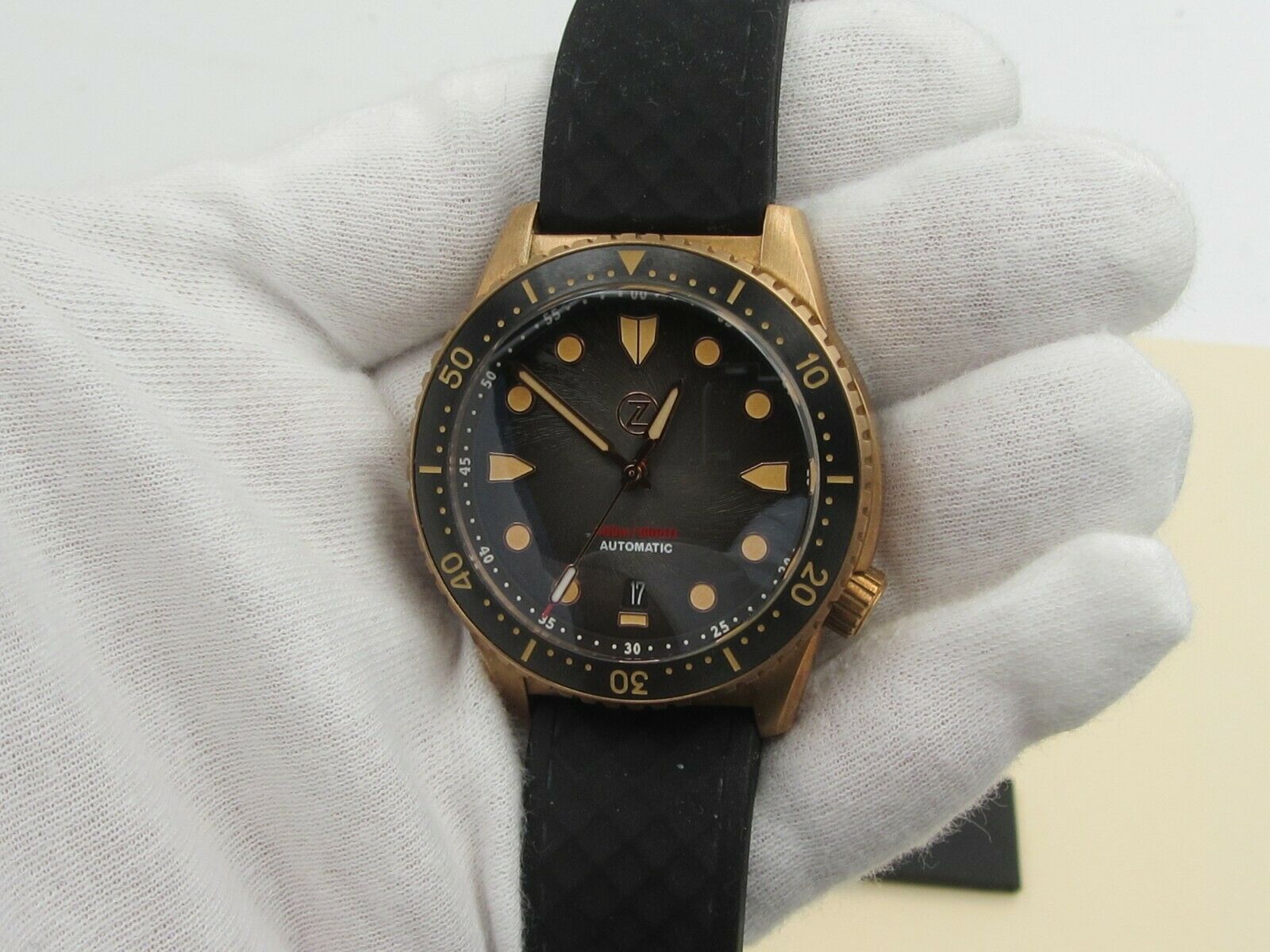 Zelos MAKO V3 300M Bronze Vintage Black Automatic 40mm WatchCharts Marketplace