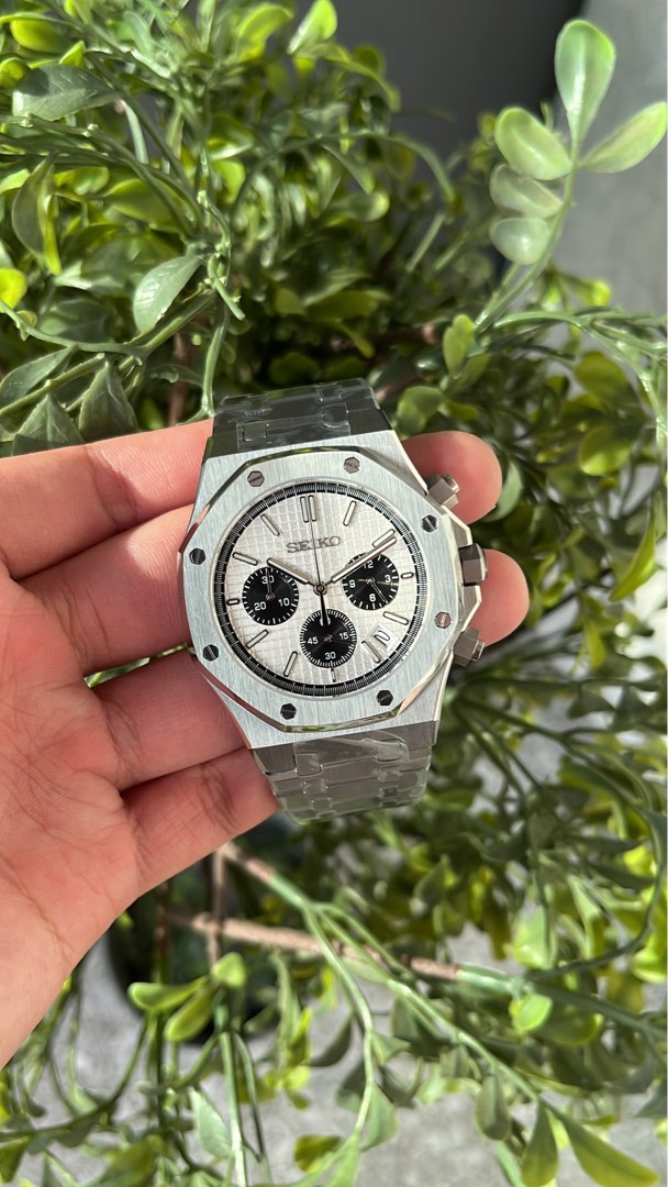 Seikoak Chronograph Panda | WatchCharts