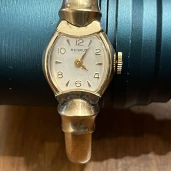 Vintage Ladies Benrus Mechanical Hand Wind Watch Runs | WatchCharts ...