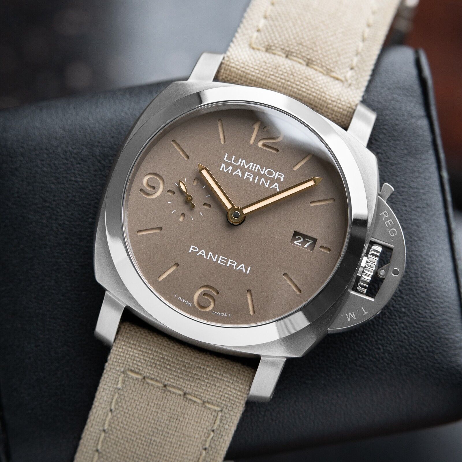 Panerai automatic luminor marina titanium 300m hot sale