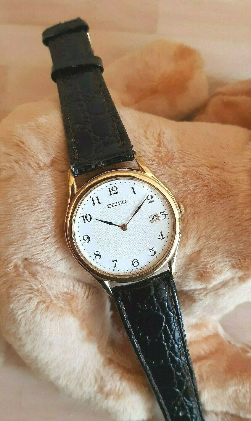 Gents Seiko Slimline Quartz Watch. Date. Working Pefectly. New