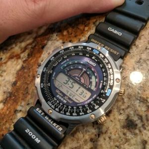 Vintage CASIO DW-7100 Module 913 Sky Walker II Water Resistant