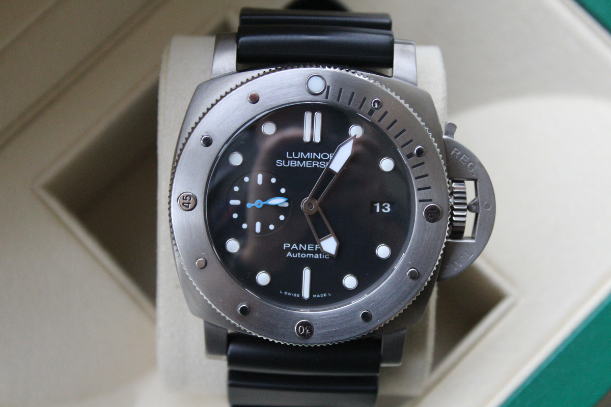 FS Panerai Luminor Submersible Pam 1305 Titanium w BOX AND