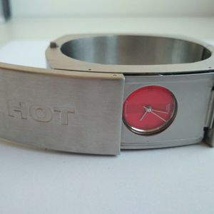 SWATCH LADY IRONY AG2000 HOT CHIC WATCH | WatchCharts Marketplace