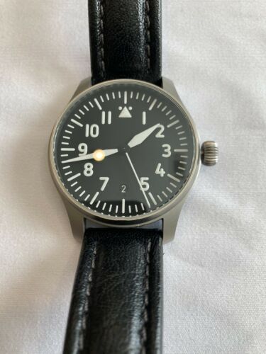 Stowa Verus Flieger 40 - 2020 Handwind W/ 2 DiModdell Straps | WatchCharts