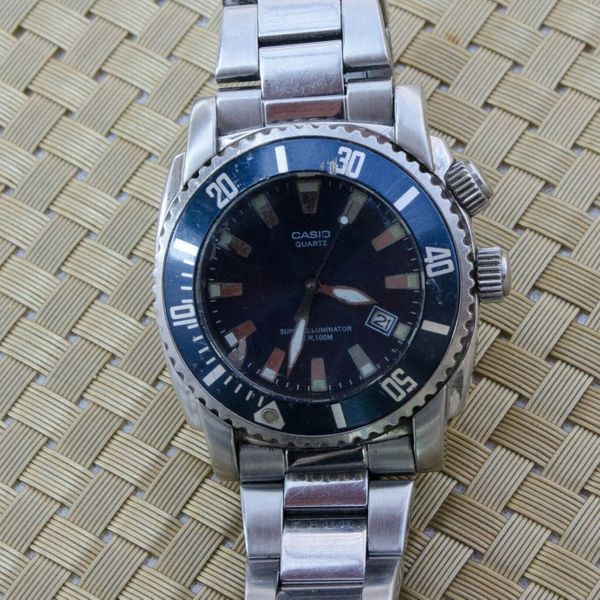カシオ　クオーツ腕時計Casio MTD 1049 イルミネーターダイバー Casio MTD 1049 Illuminator Diver Quartz Watch Blue Dial
