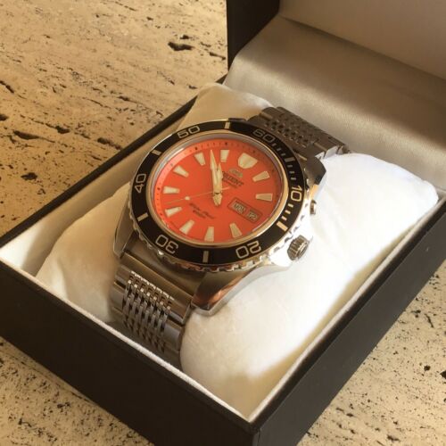 Orient mako xl online orange dial