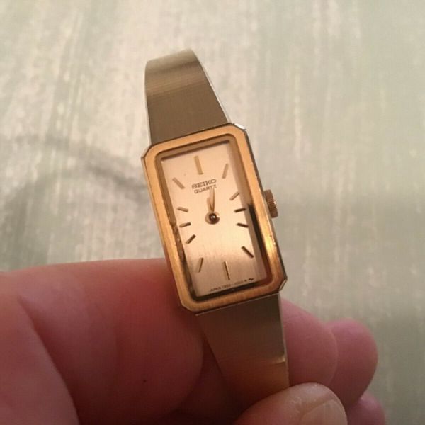 Women's Vintage Seiko Bracelet Watch 1320-5780 New Battery Analog Gold Tone  | WatchCharts