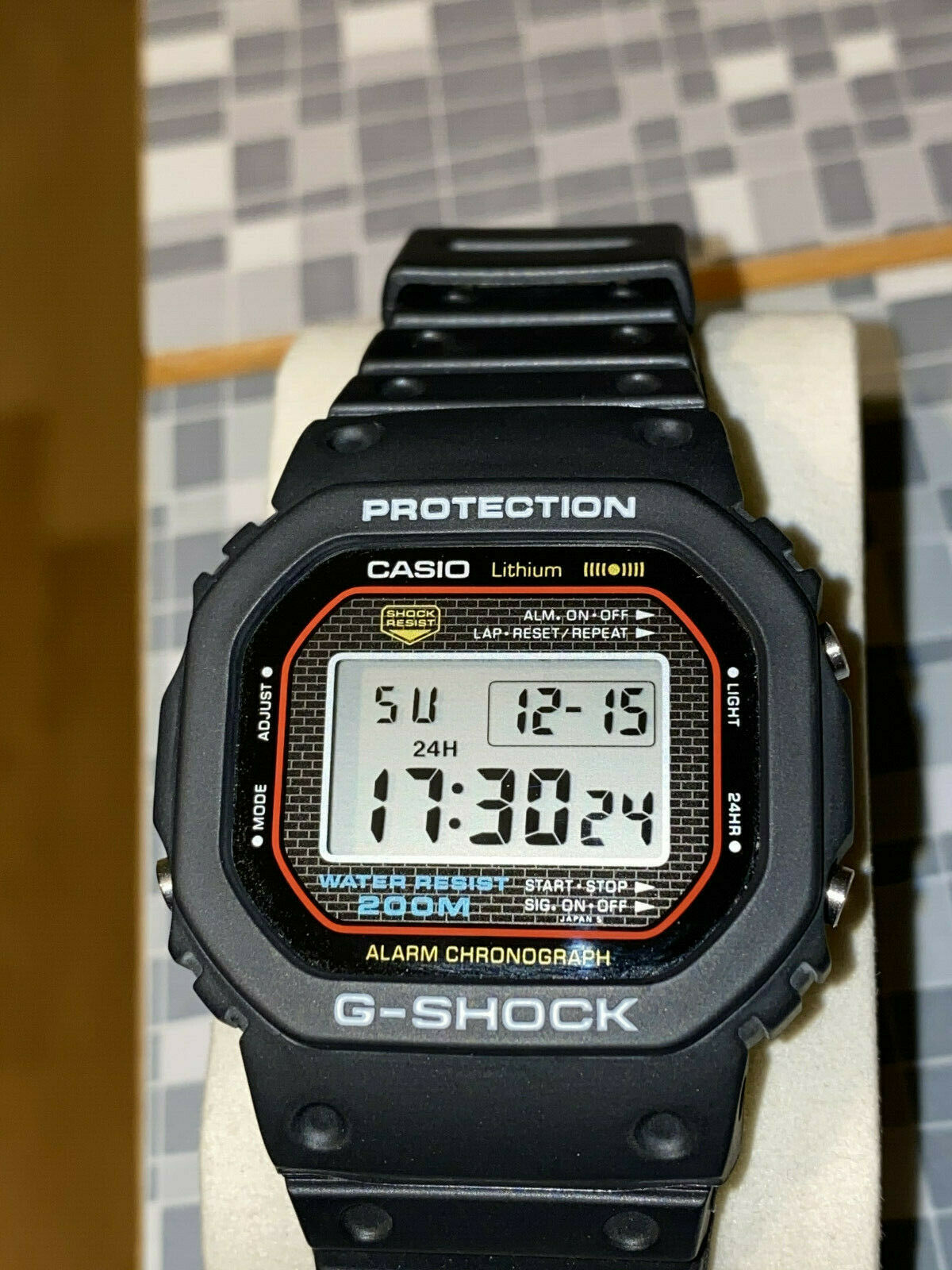 RARE FIRST G-SHOCK Casio G-Shock DW-5000C-1A (240) 1983 
