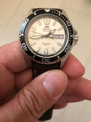 orient mako white face