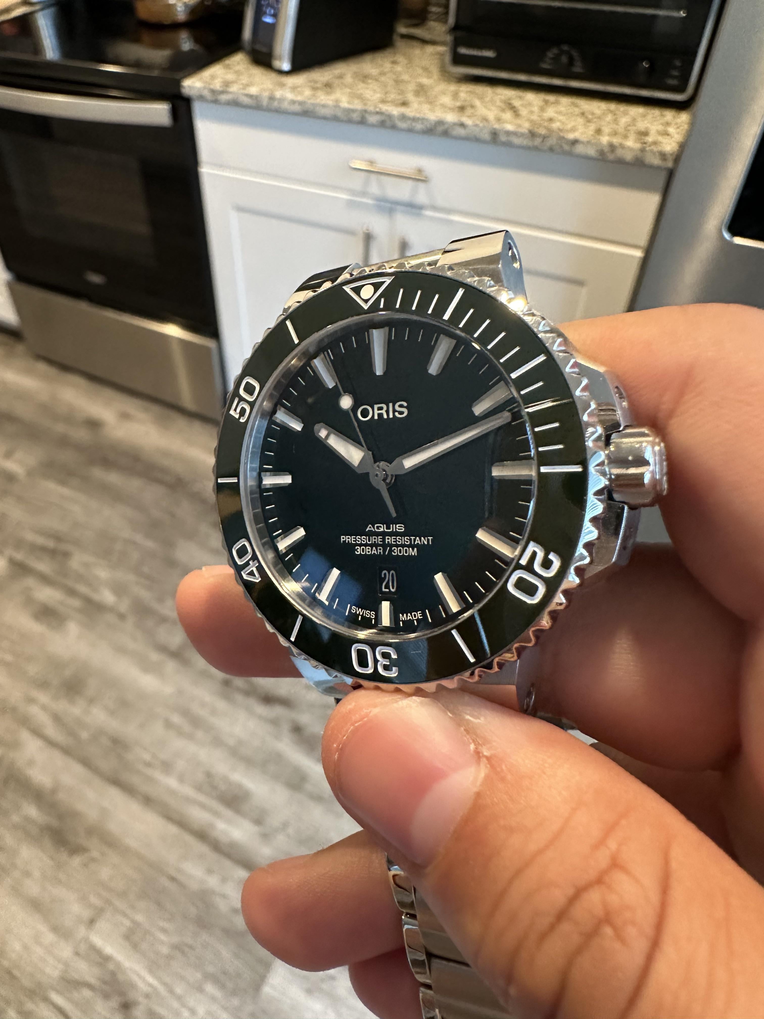 WTS Oris Aquis Hulk 850 WatchCharts