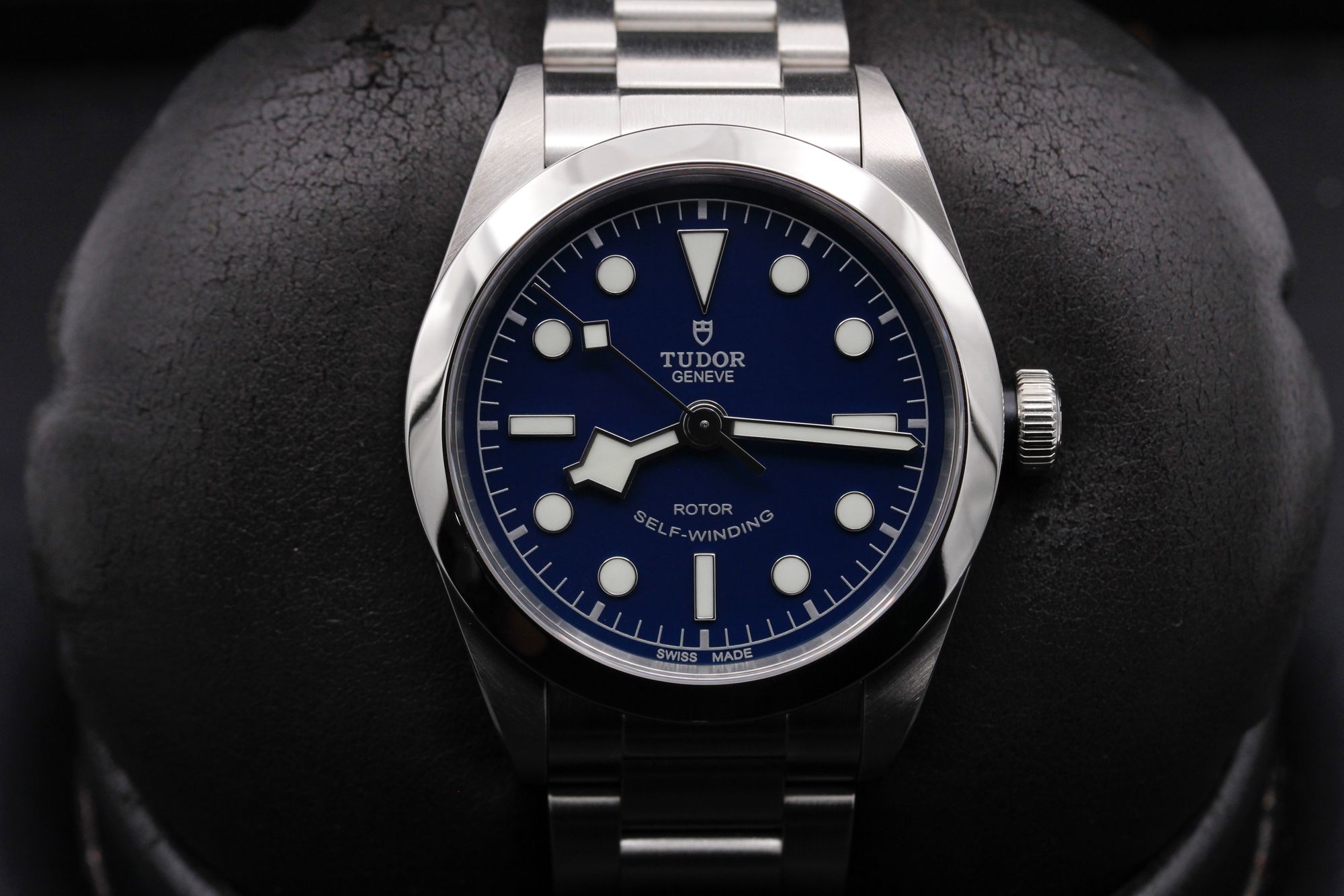 Tudor black bay online 36 79500