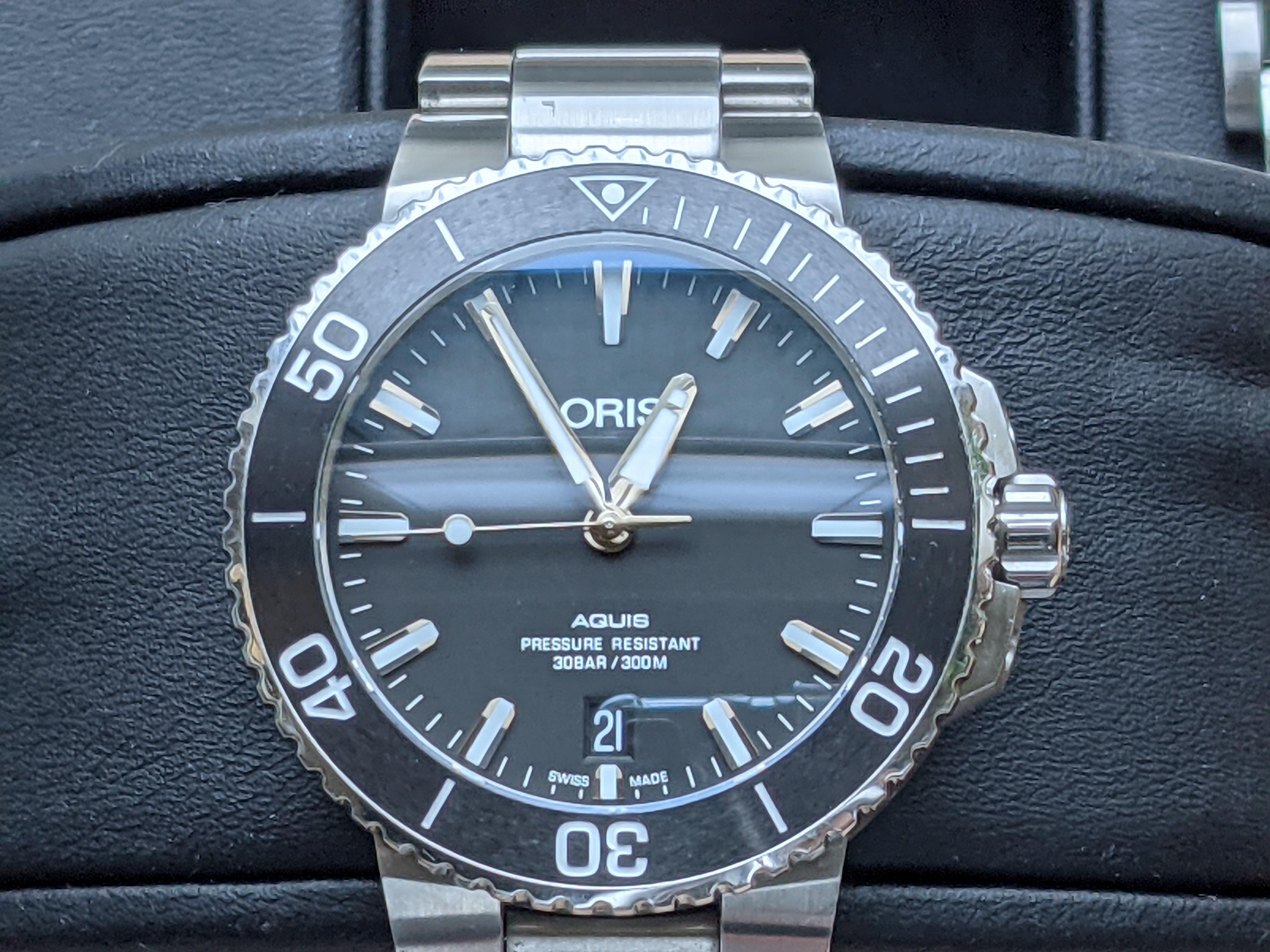 FS Oris Aquis 39.5mm Matte Black Dial Bezel on All Brushed