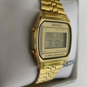 VINTAGE SEIKO A904-5009 1985 LCD DIGITAL MAN'S ALARM CHRONOGRAPH WATCH GOLD  TONE | WatchCharts